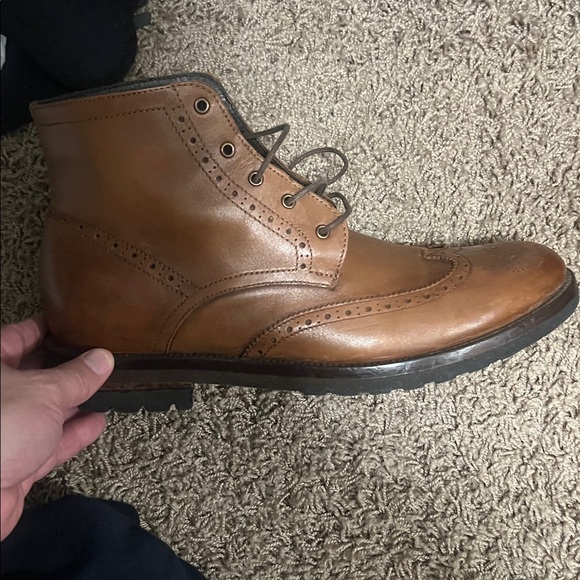 To Boot Tan Leather Chukka Boots